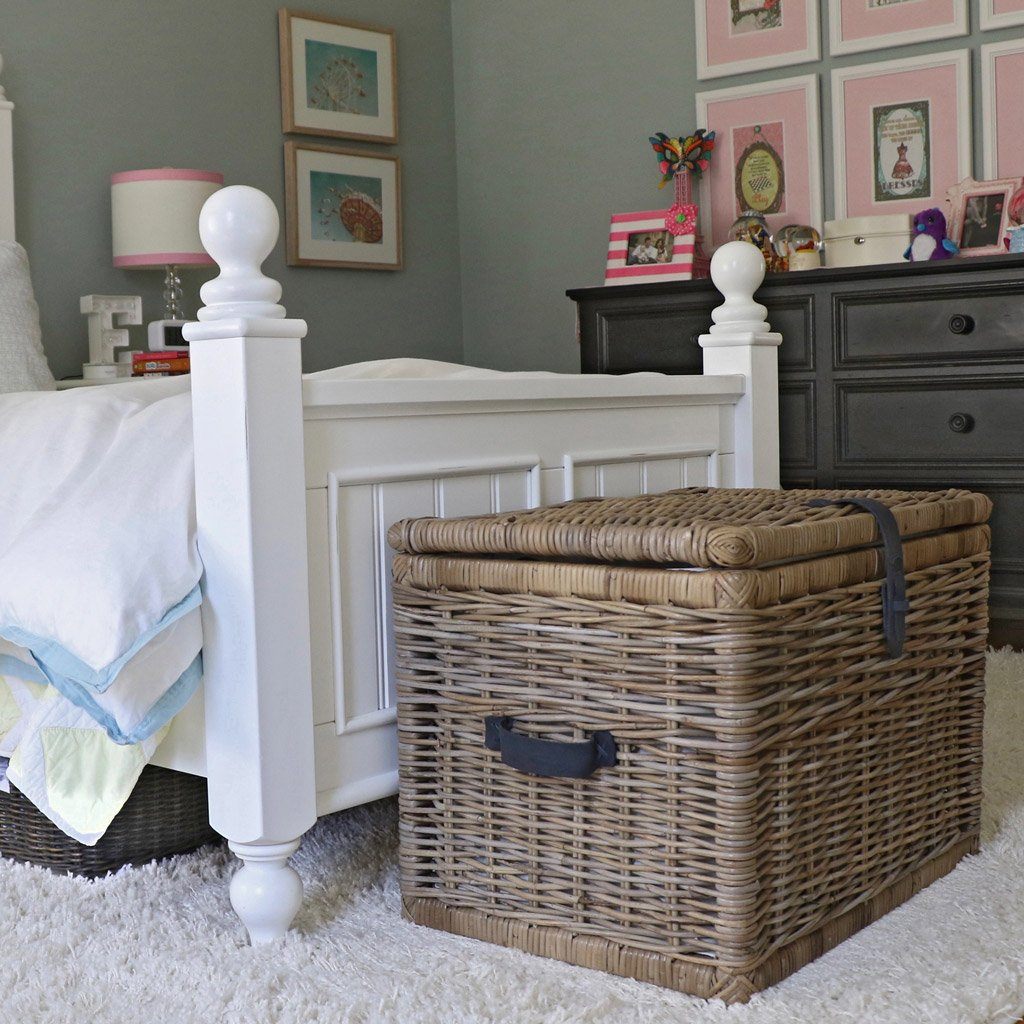 Deep Natural Wicker Storage Trunk with Practical Detail - Image 16