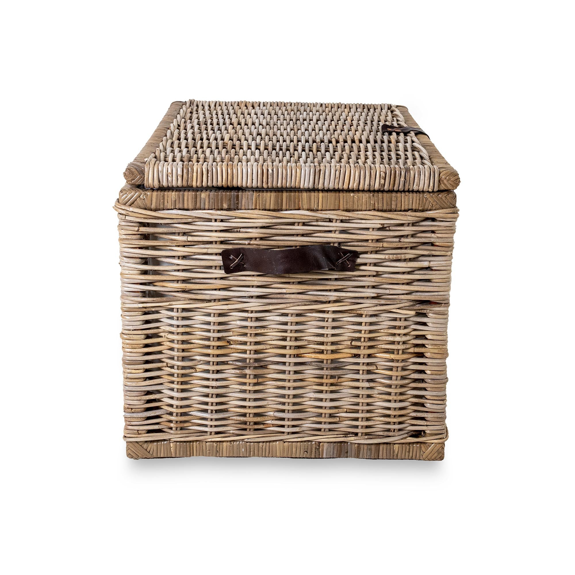 Deep Natural Wicker Storage Trunk with Practical Detail - Image 4